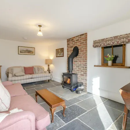 Holiday home Lapwing Cowling