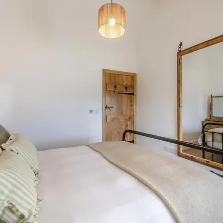 2 Bed In Cowling Oc-L30774 Casa vacanze *