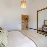 2 Bed In Oc-l30774 Holiday home *